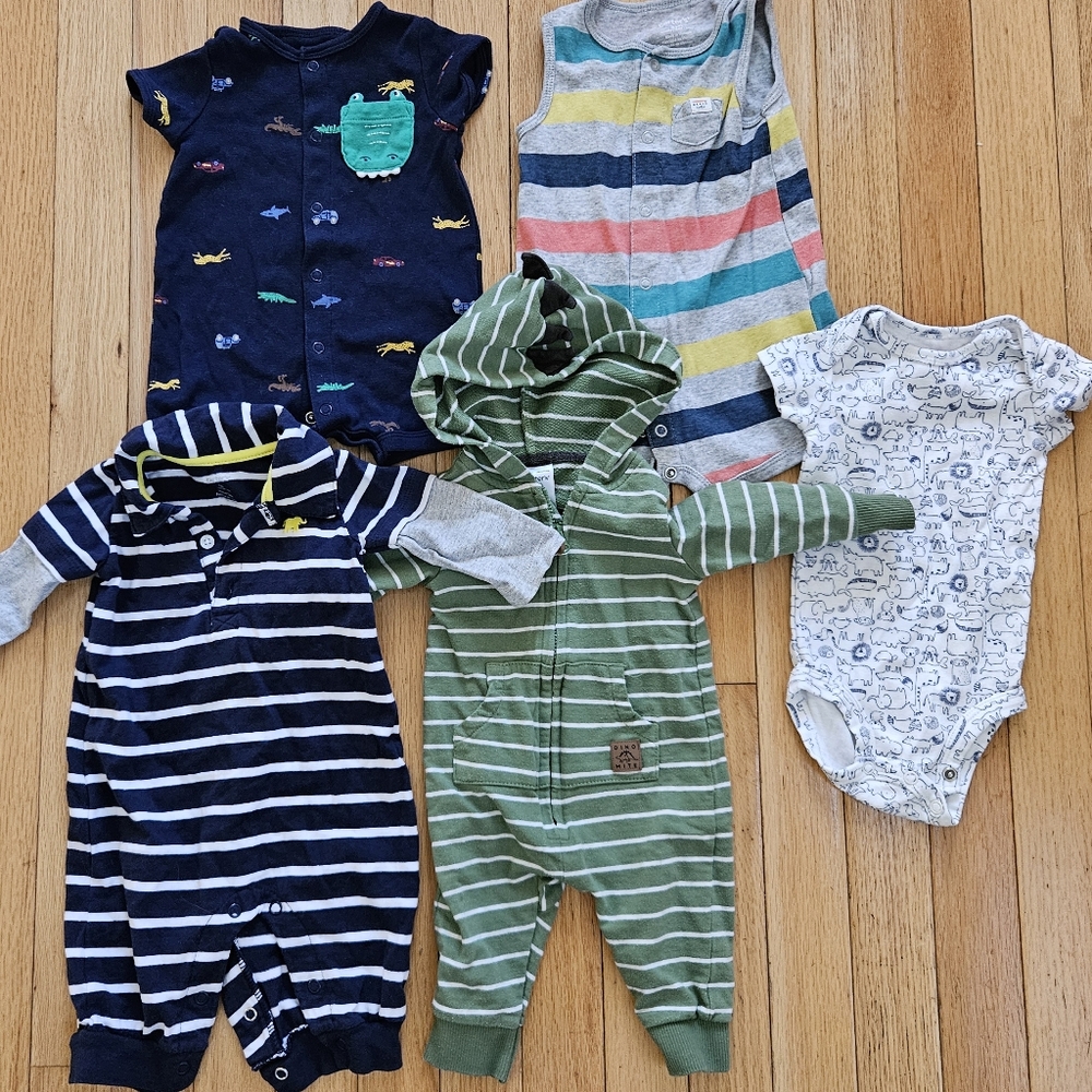 Carter's Baby Boy 0-3 Month Clothing Lot of 5 Rompers Jumpers Dinosaur Animal